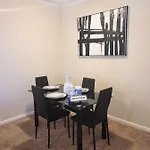 Beautiful 2Bd/1Ba- Pool, Gym, Wifi. Mins From Beach!